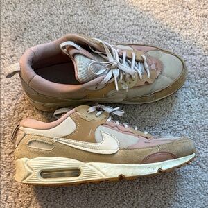 Nike 90s sneaker
